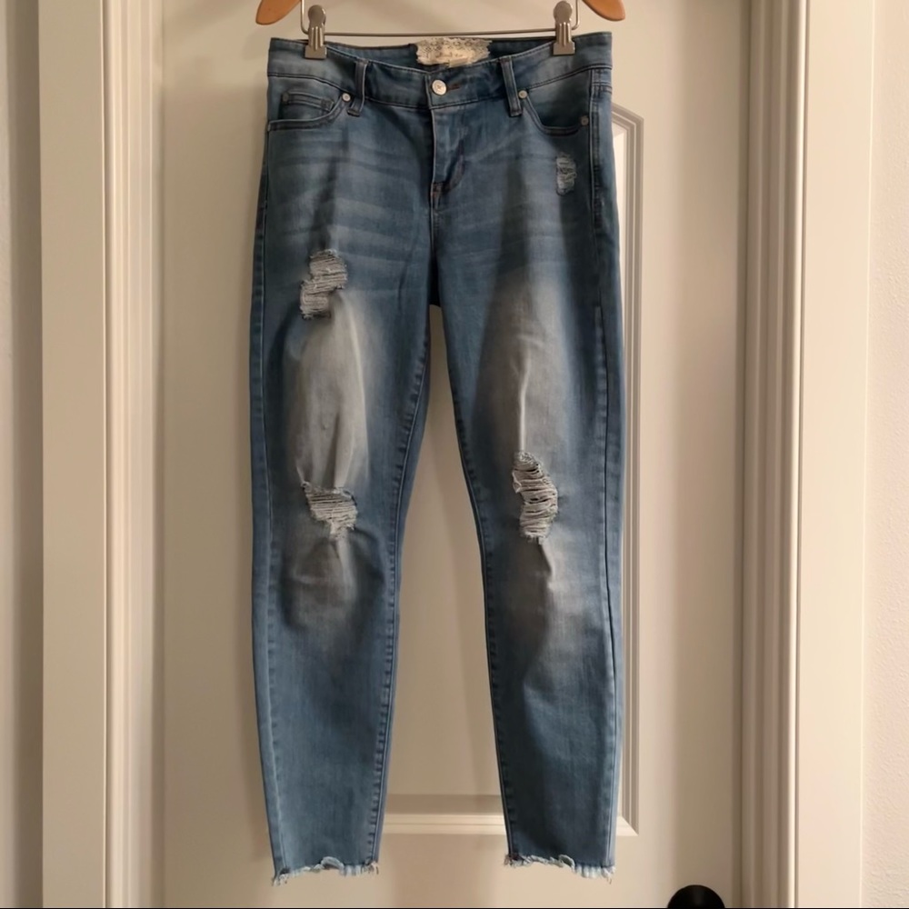 Altar'd State | light wash distressed jeans